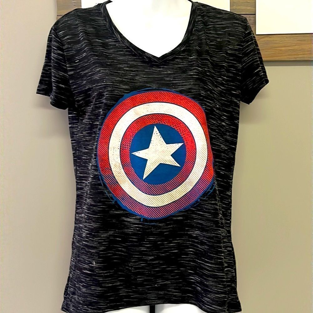 Marvel Heather Dark Gray/Black Short Sleeve Captain America T-Shirt- Medium